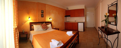 11-effie-p7047366-stitch-effie2-room-850x340_1200x480