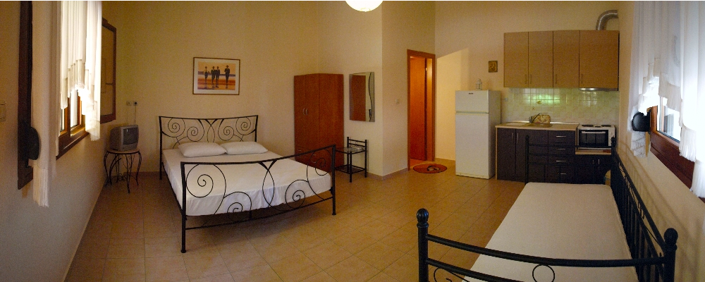 02-ritsa-apartments-nea-skioni-room1-1000x400_1000x399